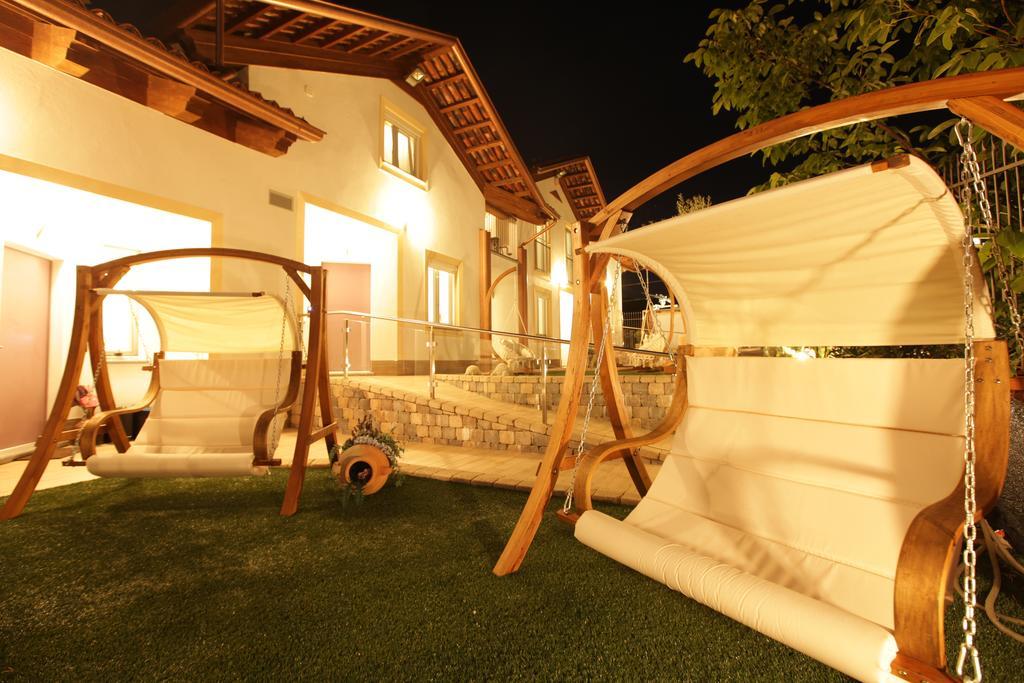 Roddi Wellness Suite Na' Canuna' מראה חיצוני תמונה