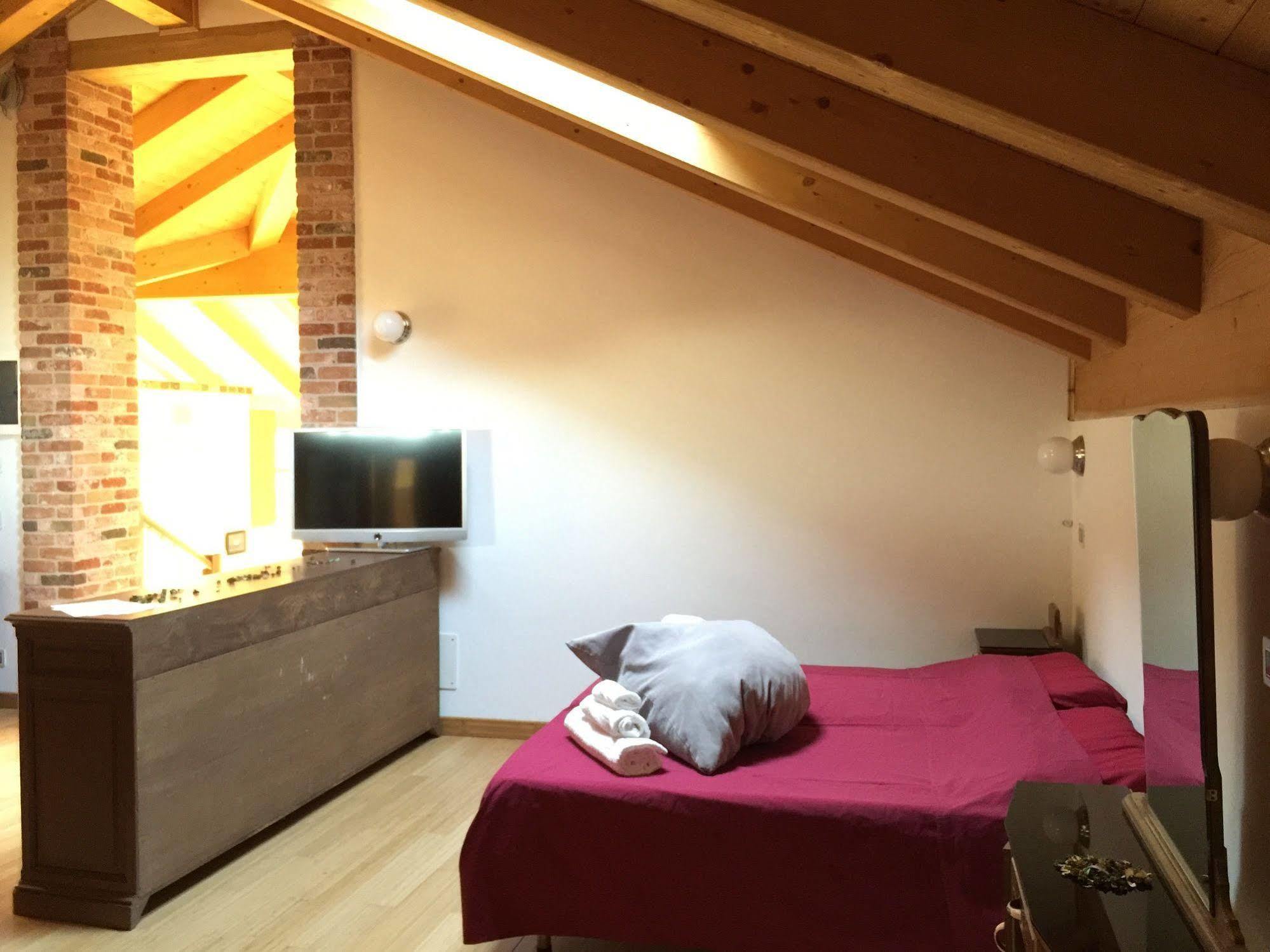 Roddi Wellness Suite Na' Canuna' מראה חיצוני תמונה